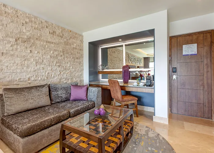 Planet Hollywood Costa Rica, An Autograph Collection Hotel