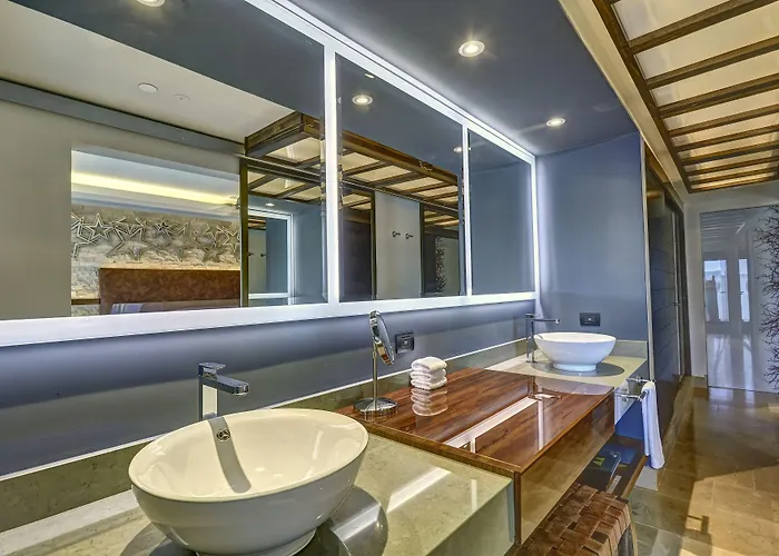 Planet Hollywood Costa Rica, An Autograph Collection Culebra