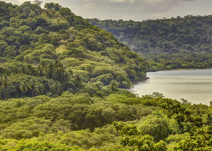 Planet Hollywood Costa Rica, An Autograph Collection